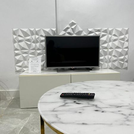Apartamento Centrico Economico En Berga P1 Apartment Luaran gambar