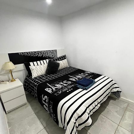 Apartamento Centrico Economico En Berga P1 Apartment Luaran gambar